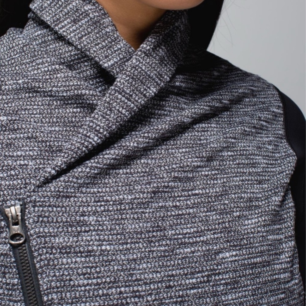 LULULEMON Bhakti Coco Pique Black Size 6 Double Zip Wrap Yoga Fitted Thumbholes - Picture 4 of 16